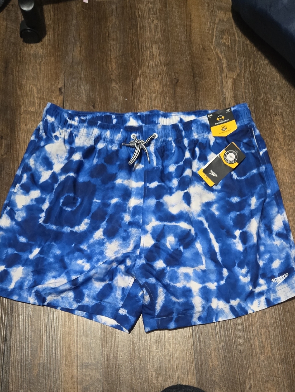 Speedo Men's Blue and White Tie-Dye Athletic Swim Shorts